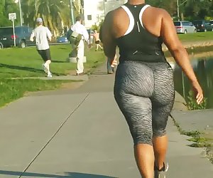 კიდევ ერთი jiggle