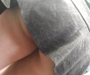 Upskirted a whore რეგულარული სამგზავრო სამგზავრო მატარებლები