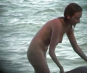 მოყვარული შიშველი გოგონები at beach, თავი 9