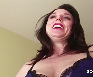 დედა ნაბიჯი შვილი და ეხმარება, რომ fuck her ass