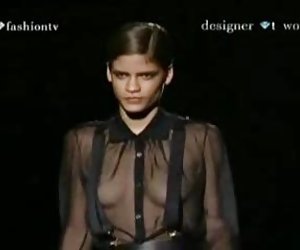 Oops - ქალის თეთრეული runway show - იხილეთ მეშვეობით და Nude - TV - კრებული