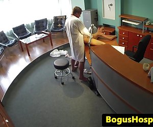 ფარული საავადმყოფოში თესლი hot sexy babe