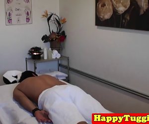 უძრავი Busty, ორალური კლიენტს შორის